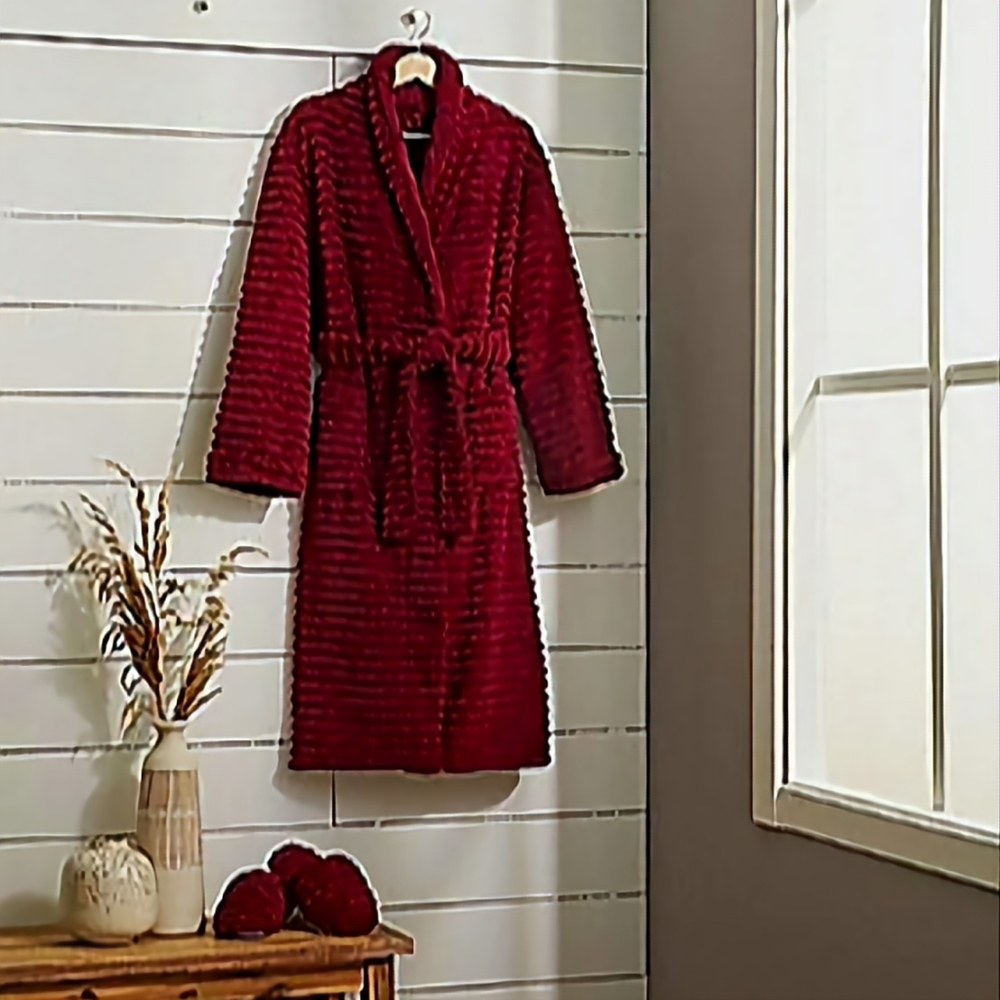 Geneva Textured Robe & Slipper Set. Womans. - Picture 2 of 3